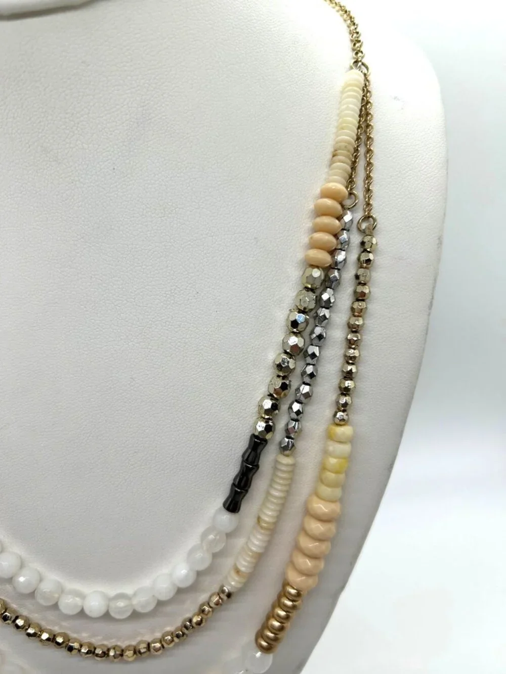 Vintage 3 Strand Layered Beaded Necklace White Tan Gold Tone Chic Boho